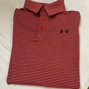 Under armor heat gear burgundy stripe short sleeve med loose fit